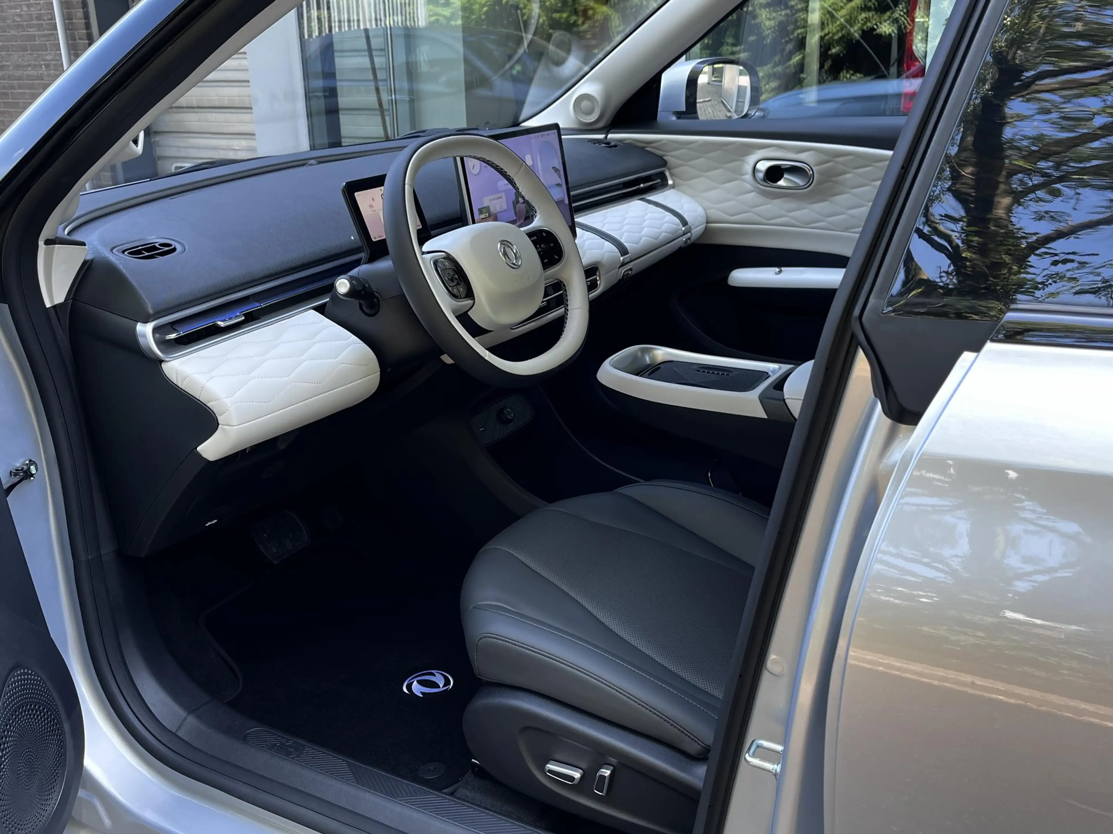 Dongfeng Box Premium Edition | 360° Camera | Adaptieve Cruise C — photo 3