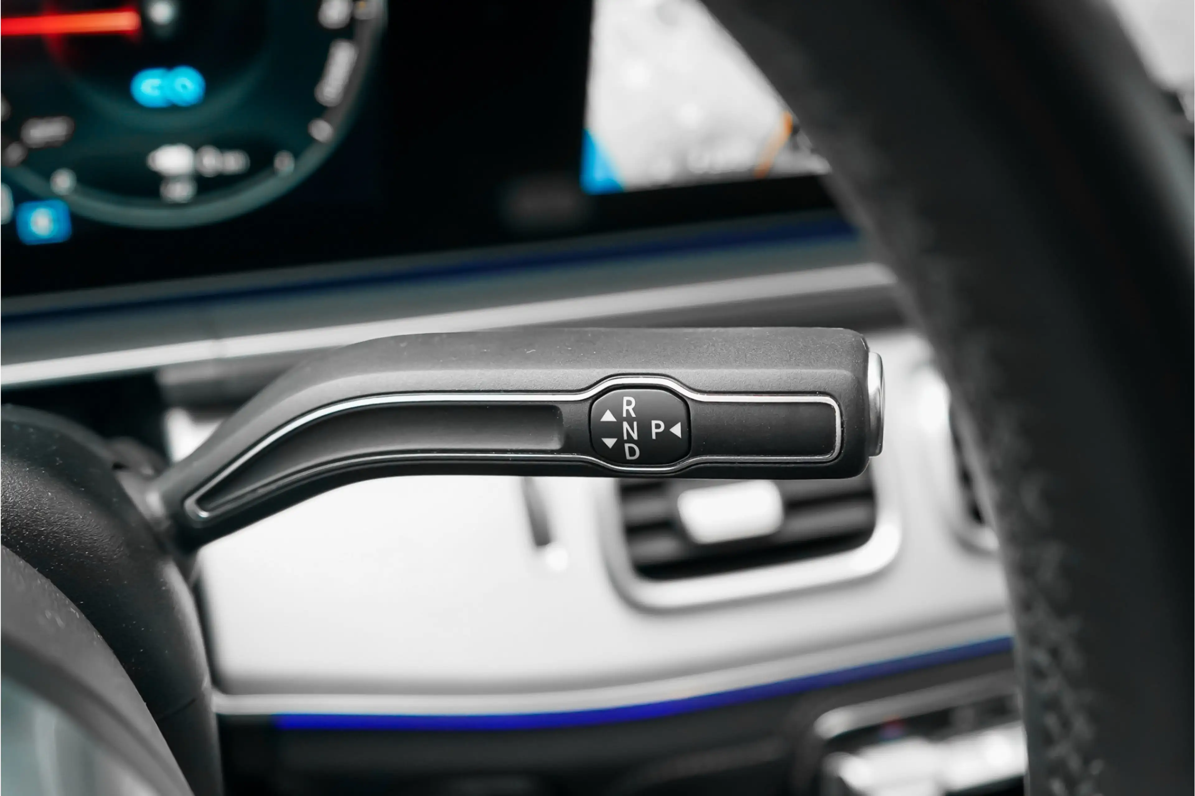 Mercedes-Benz GLE 350 e 4MATIC AMG Premium Plus Pano Distronic+ Burmeste — photo 43
