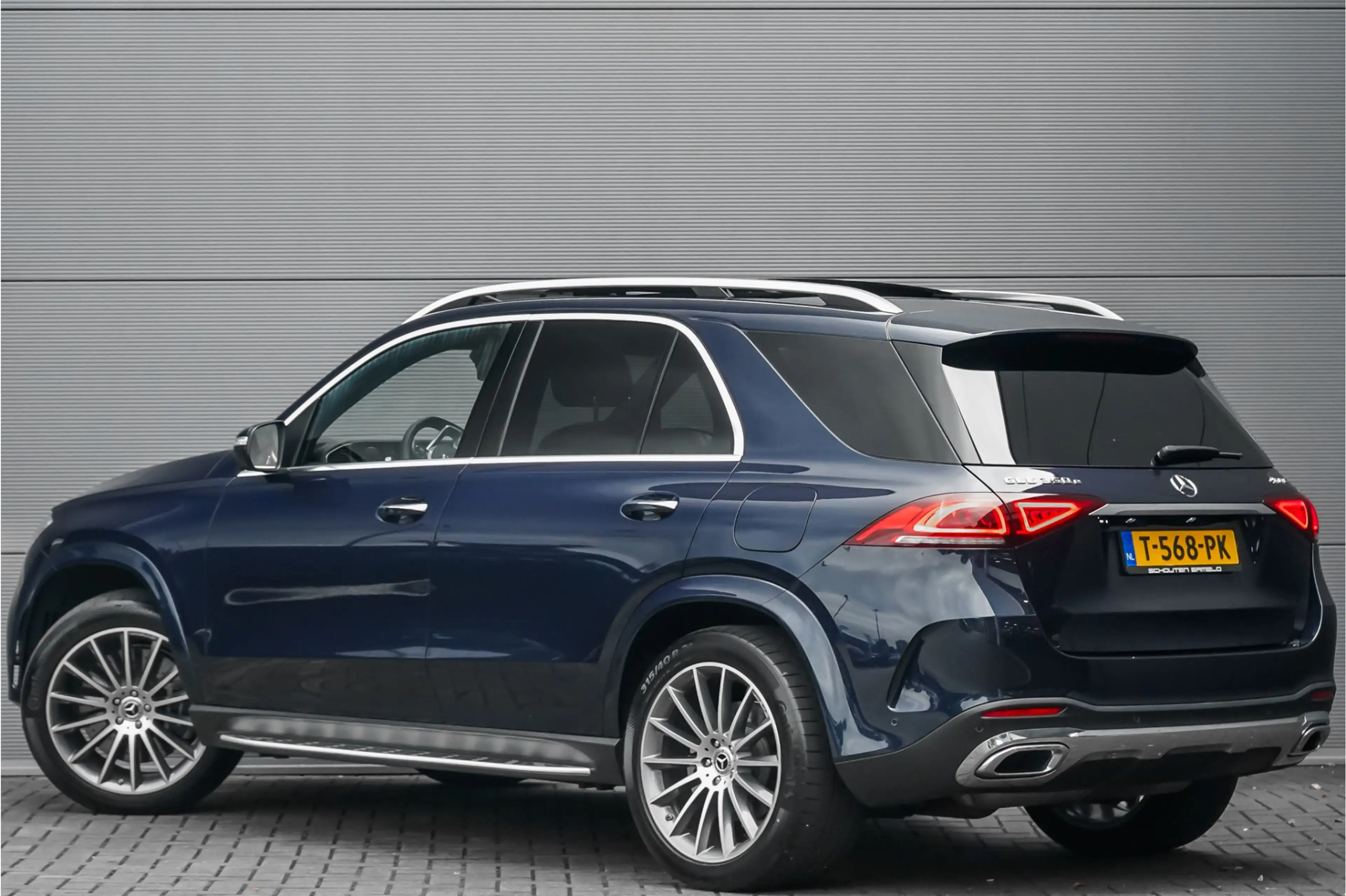 Mercedes-Benz GLE 350 e 4MATIC AMG Premium Plus Pano Distronic+ Burmeste — photo 12