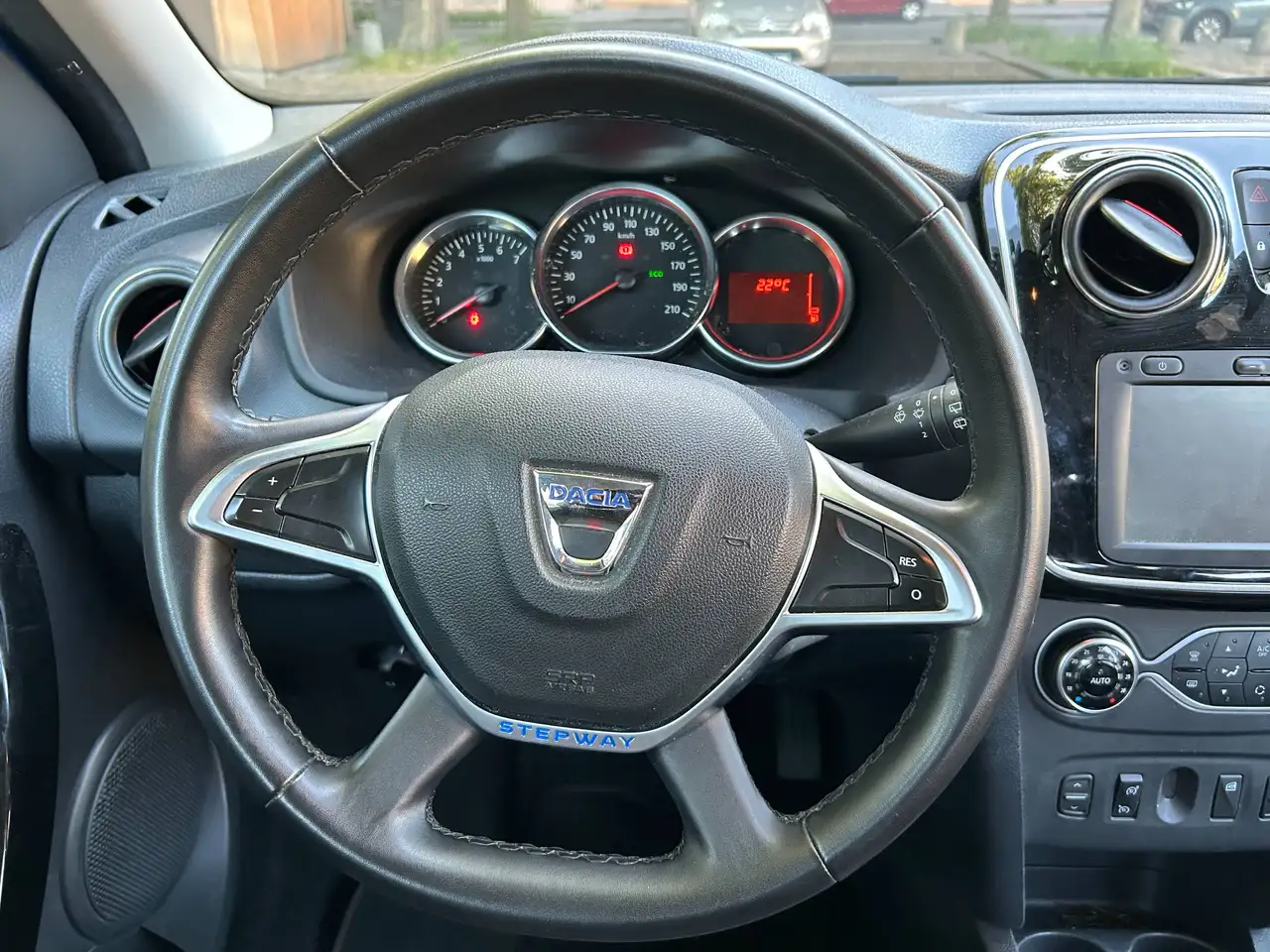 Dacia Sandero Sandero Stepway — photo 8