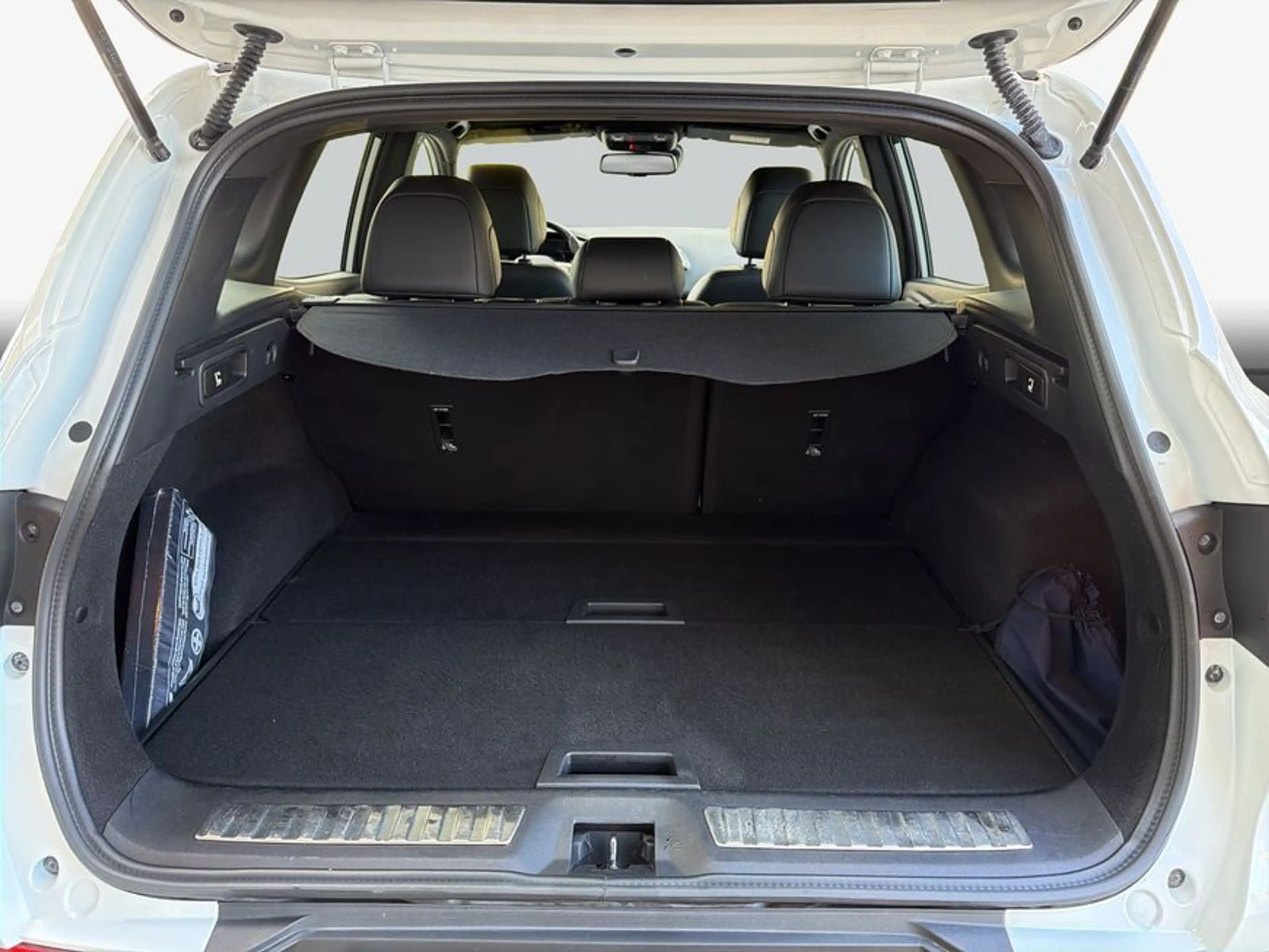 Renault Kadjar TCe 160 EDC GPF BLACK EDITION — photo 8