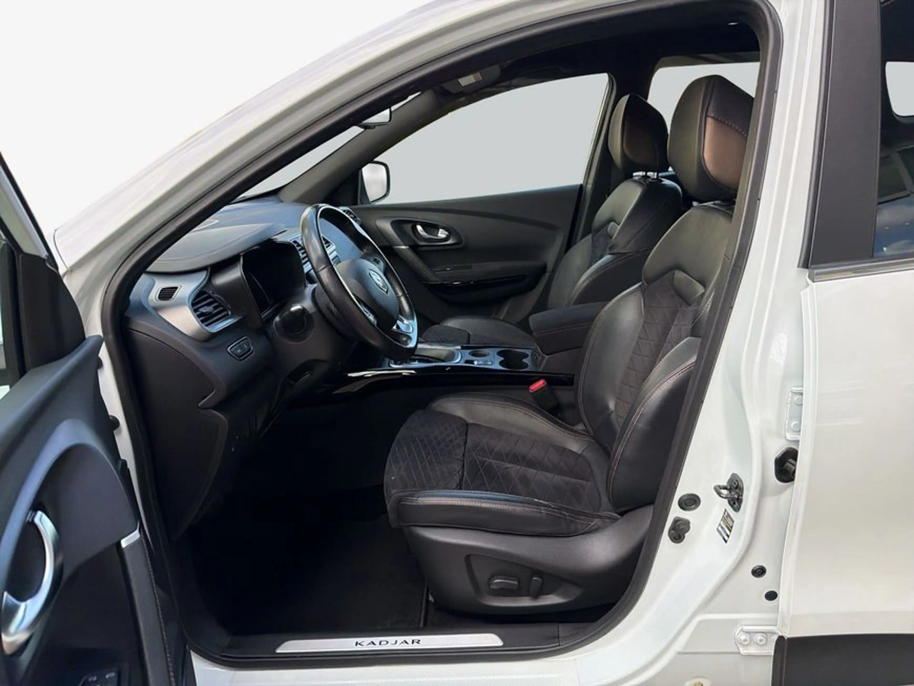 Renault Kadjar TCe 160 EDC GPF BLACK EDITION — photo 9