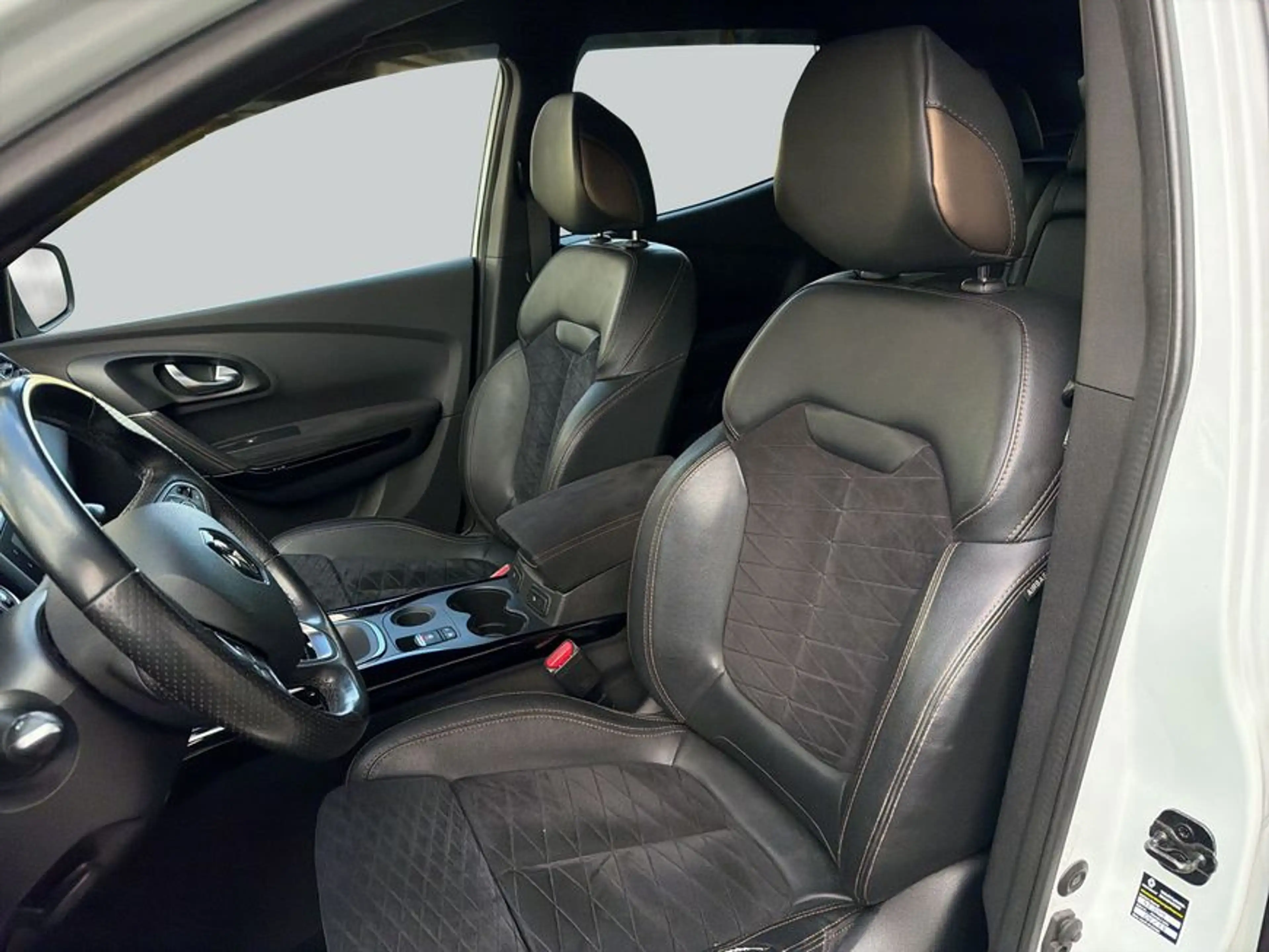 Renault Kadjar TCe 160 EDC GPF BLACK EDITION — photo 10