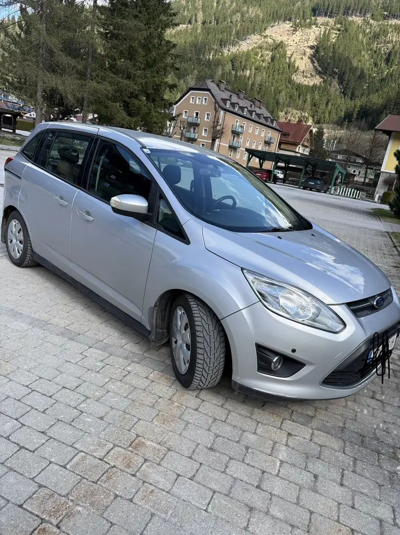 Ford Grand C-Max 1.6 TDCi Trend NEUES PICKERL - 2