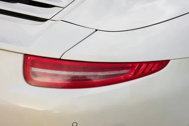 Porsche 991 view 6