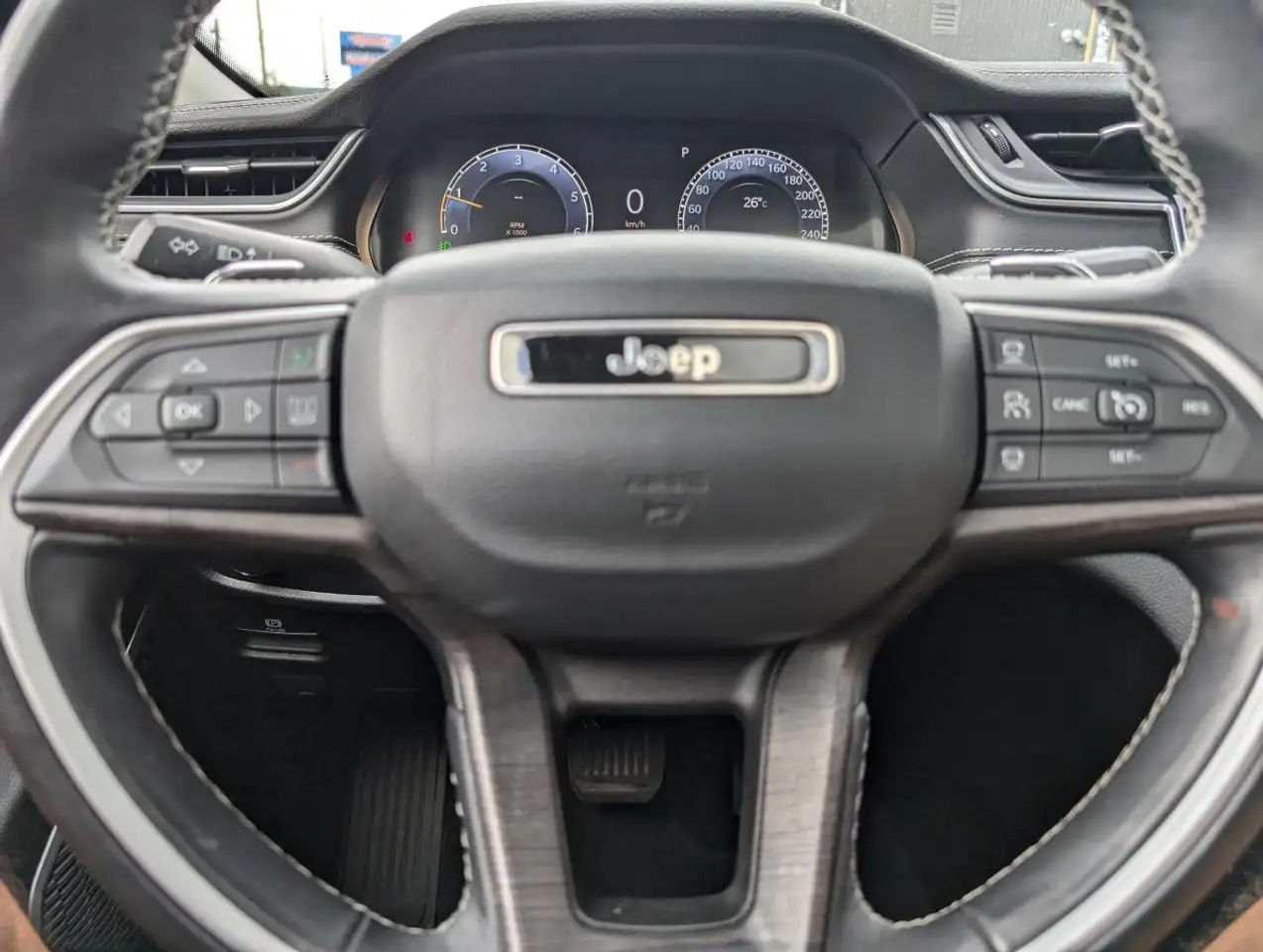 Jeep Grand Cherokee снимка Jeep Grand Cherokee