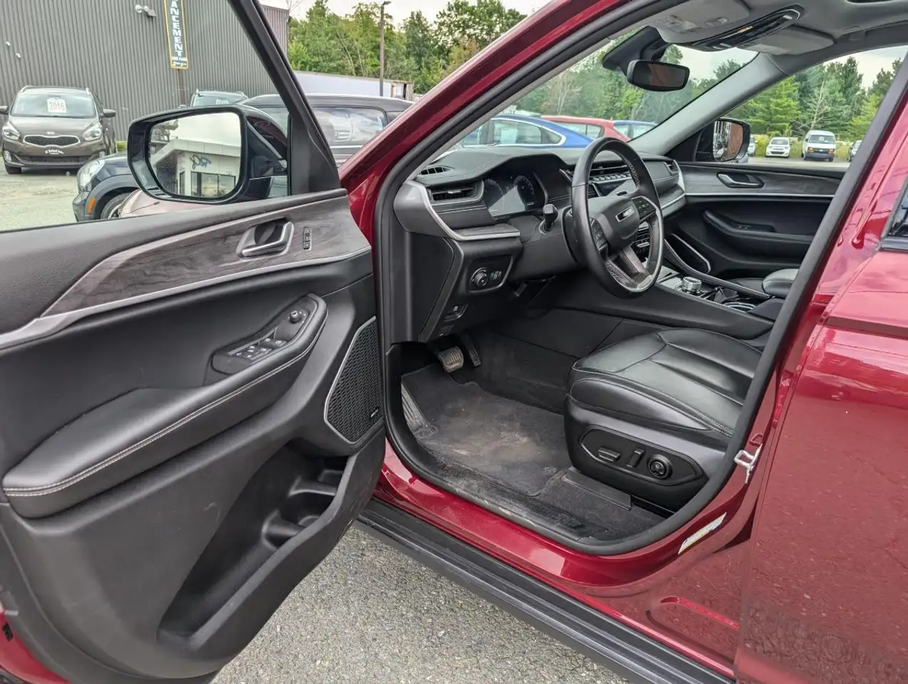 Jeep Grand Cherokee снимка Jeep Grand Cherokee