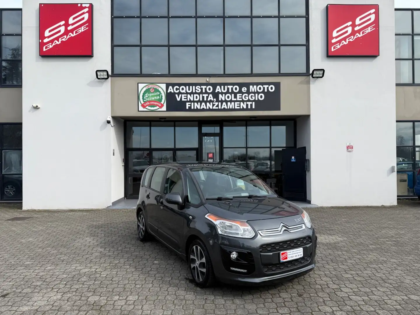 Citroen C3 Picasso C3 Picasso 1.6 HDi 90 Attraction Gris - 1