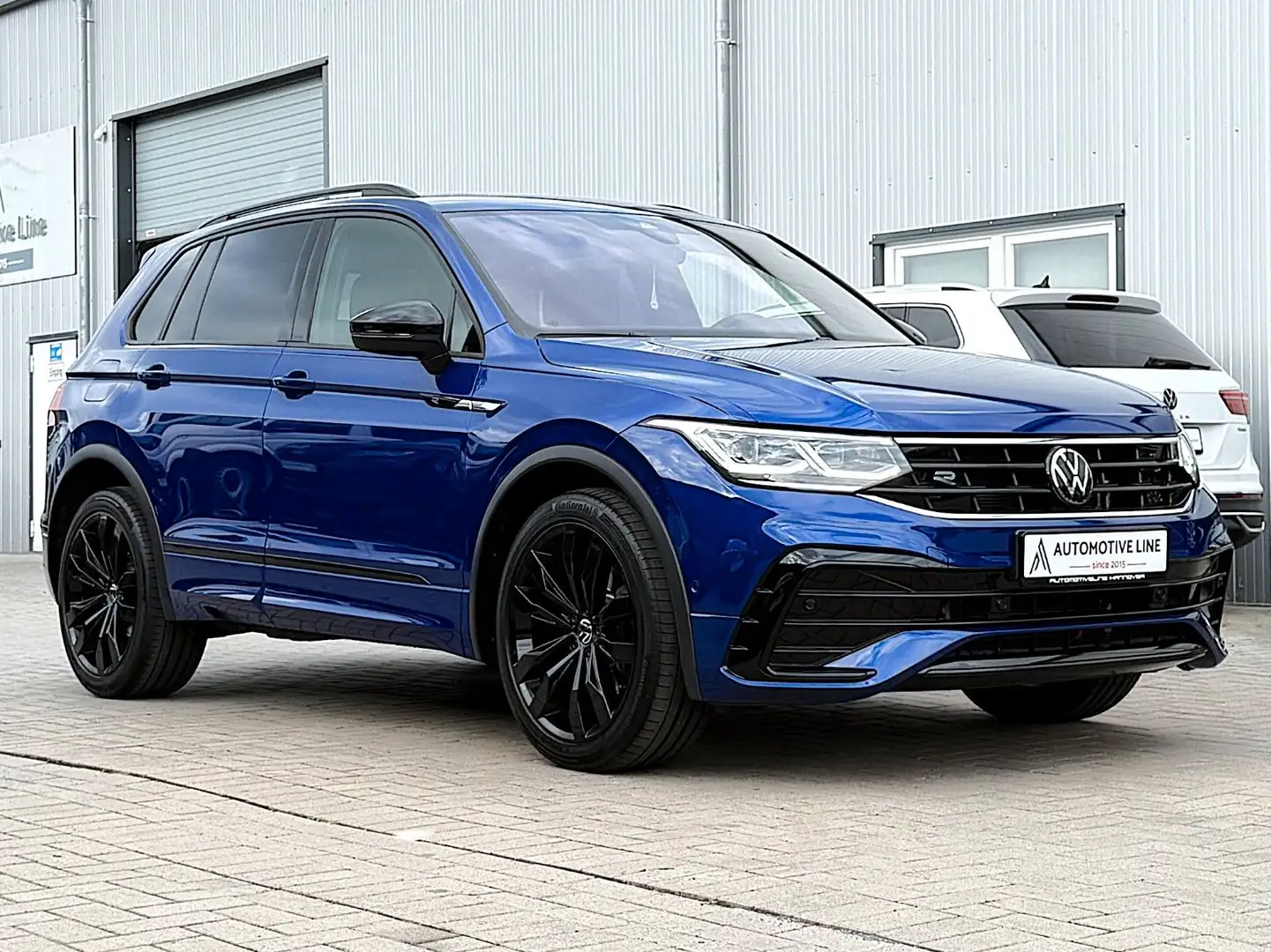 Volkswagen Tiguan TIGUAN R-LINE 4M MATRIX/PANO/VIRTUAL/AHK/KAMERA/ Blau - 1