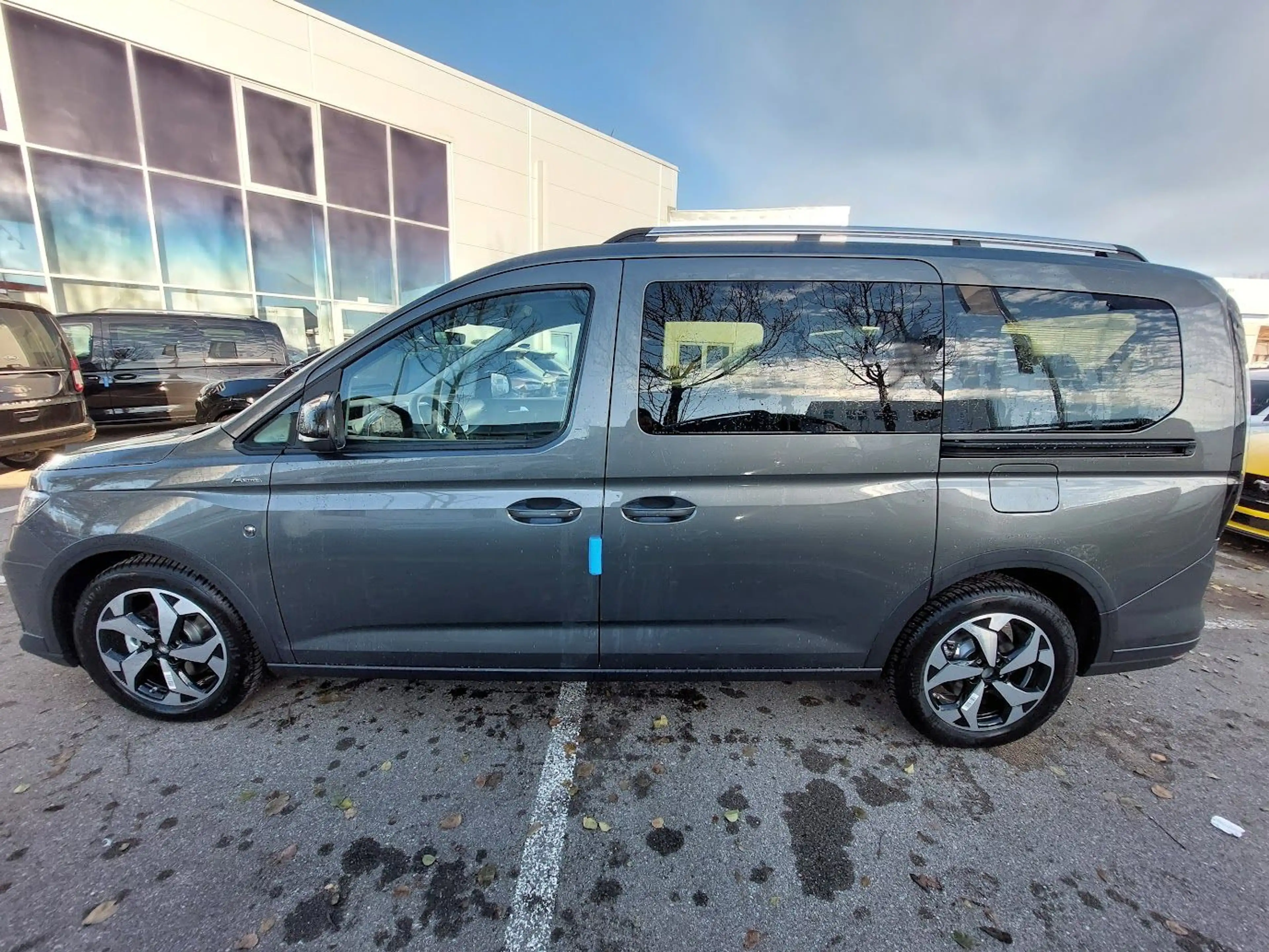 Ford Grand Tourneo Connect Active 2.0 7-SITZER*PANO — photo 10