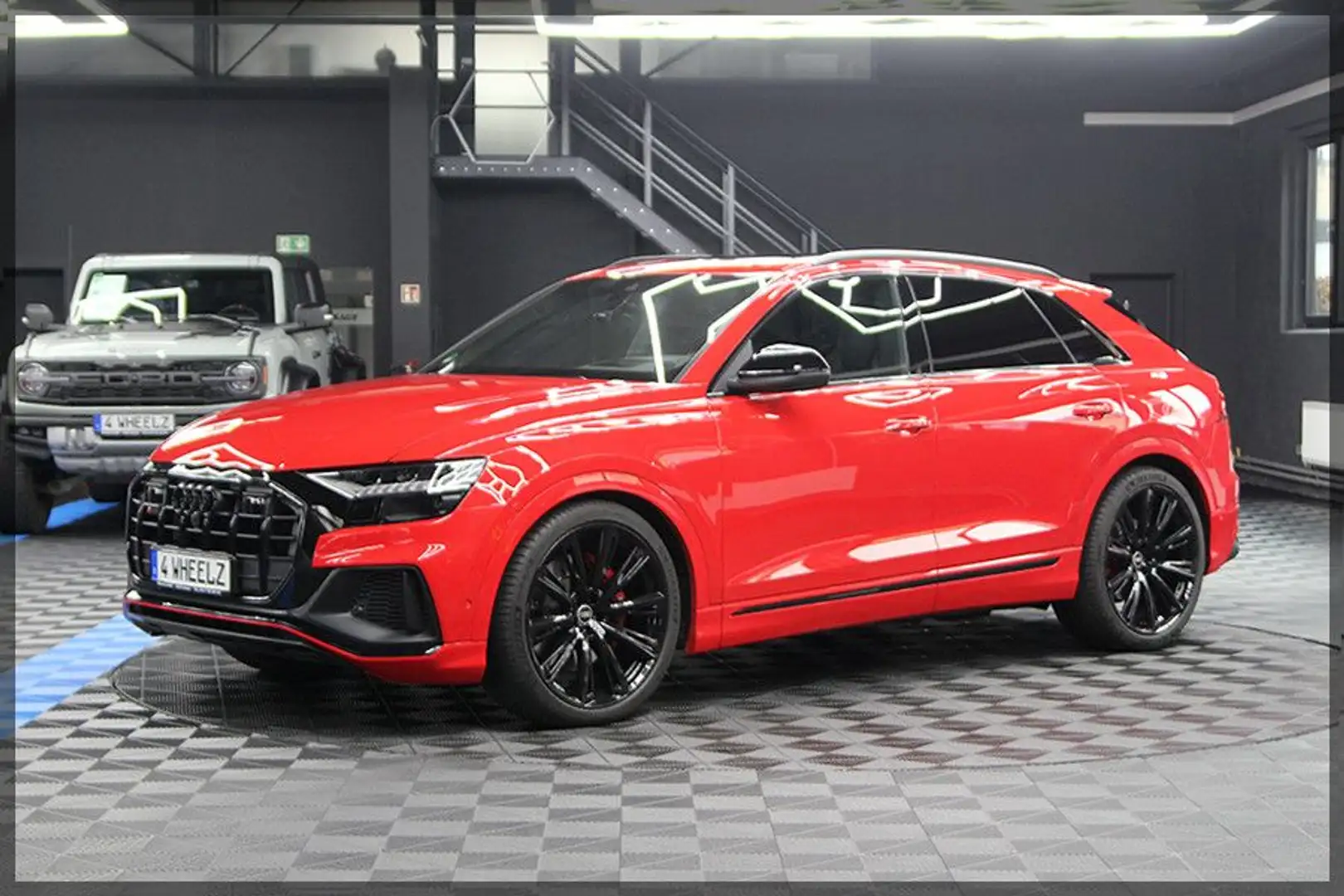 Audi SQ8 4.0 TFSI quattro PANO / NAVI / RECARO Rot - 2