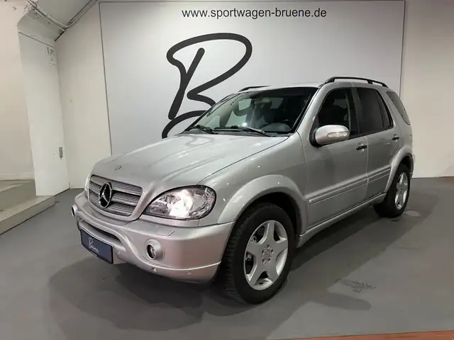 Mercedes-Benz ML 55 AMG /3.Hd./Deutsches Fhzg./SD/AHK/