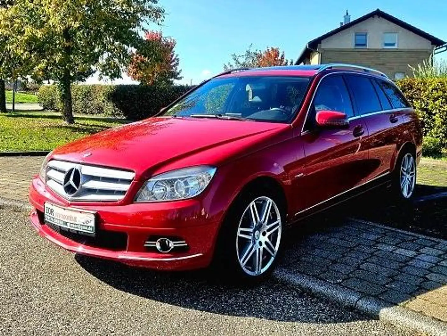 Mercedes-Benz C 200 C 200 T CGI Avantgarde *Hu/Au neu*Autom*SD* Rouge - 1