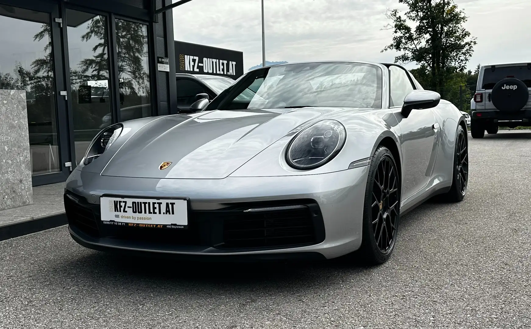 Porsche 992 911 Targa 4 *Ö-1.Besitz*Bose*360°*MwSt.* Silber - 1