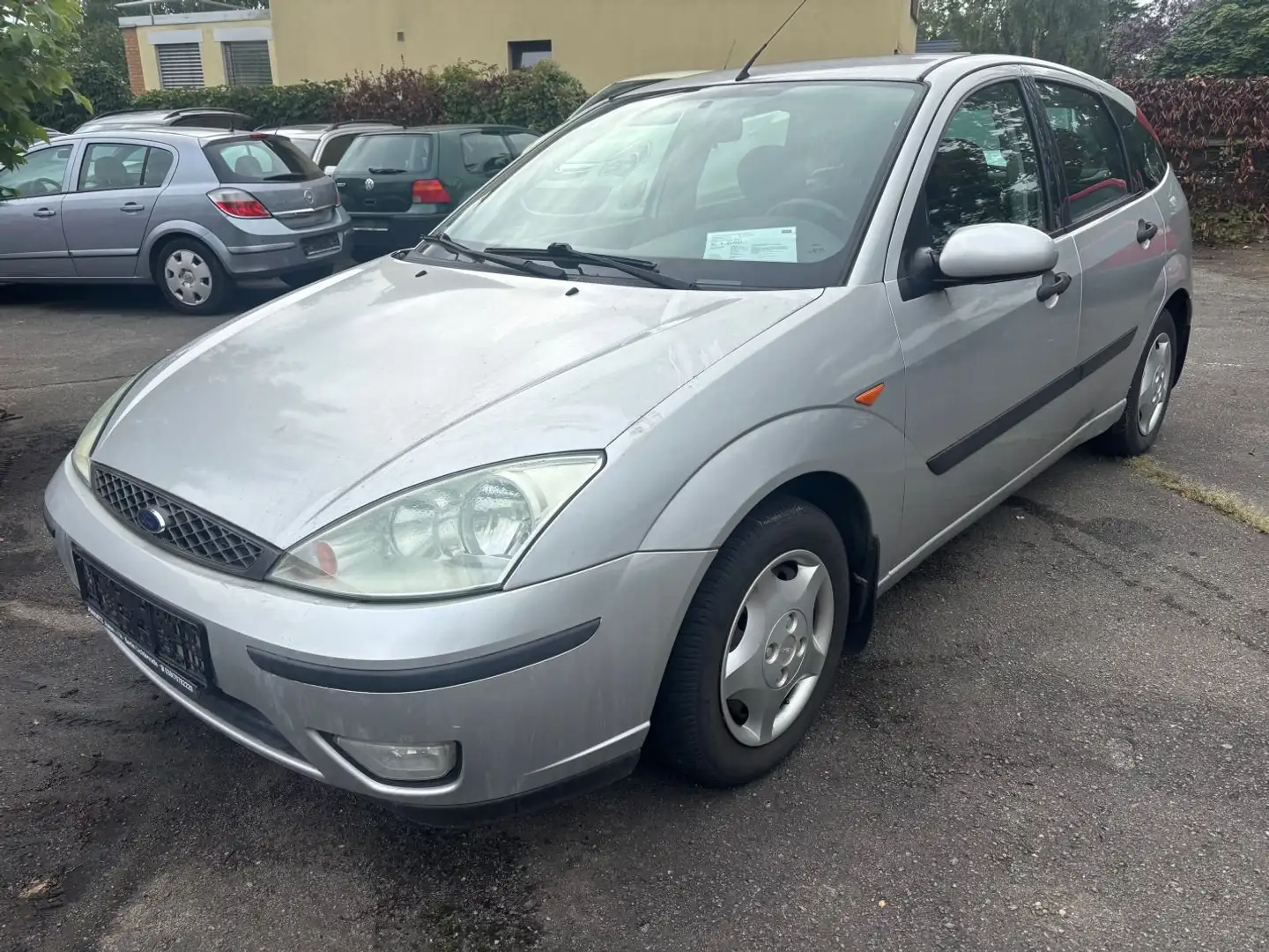 Ford Focus Trend Silber - 1