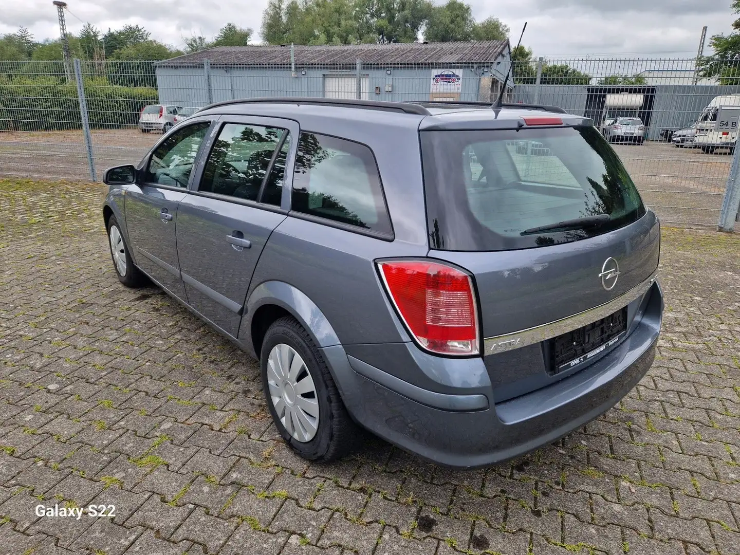 Opel Astra H Caravan Edition 1.6 Klima Temp erst 69Tk Gri - 2