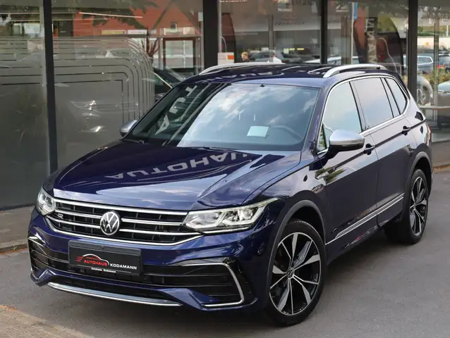 Volkswagen Tiguan Allspace view 2