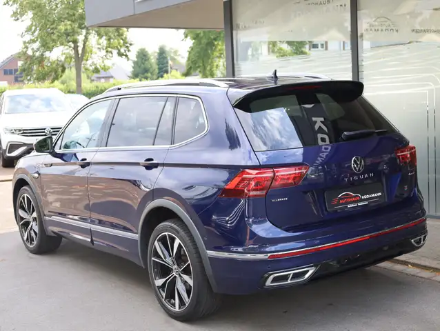 Volkswagen Tiguan Allspace view 6