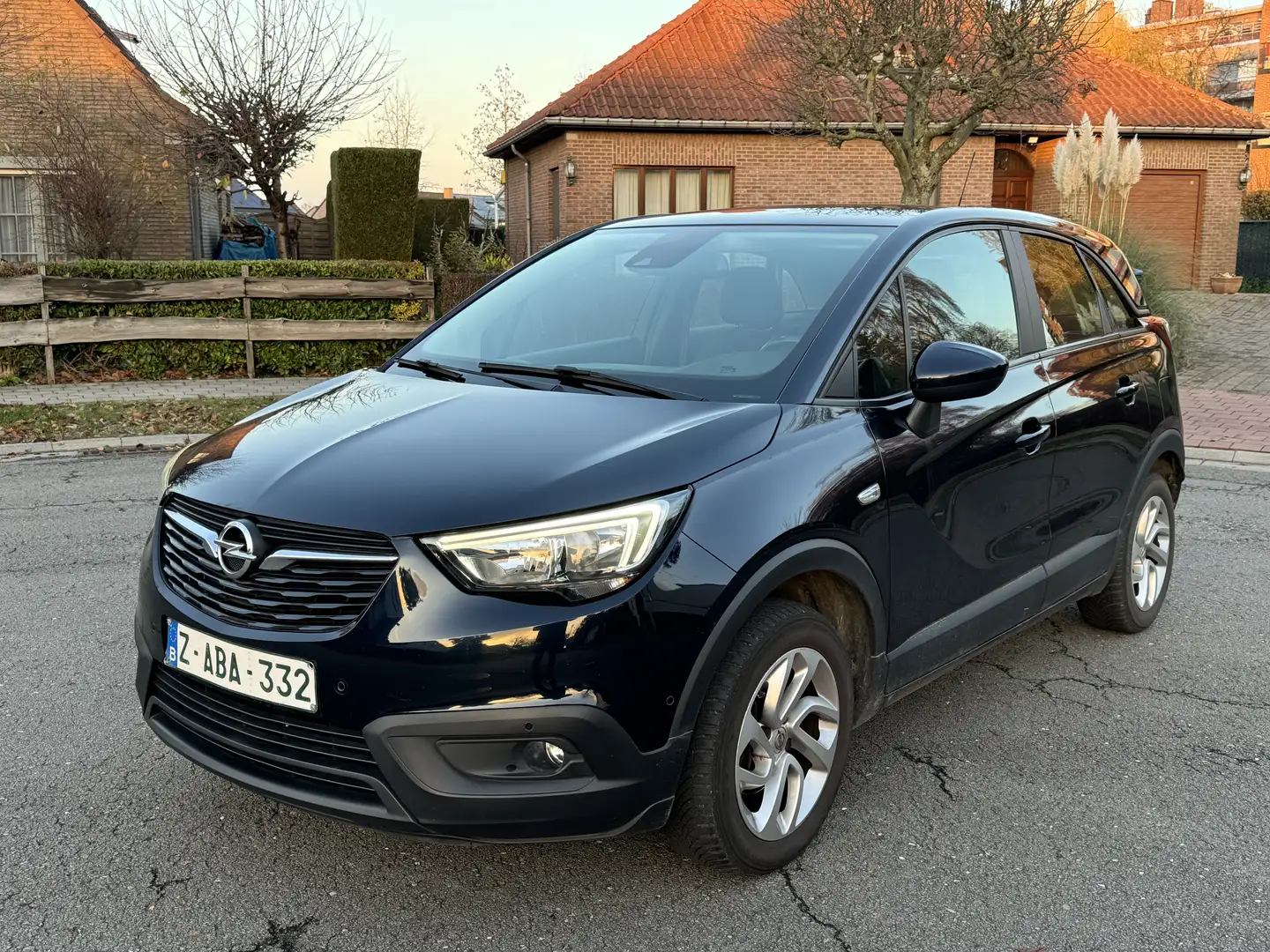Opel Crossland X 1.2 Turbo 110 ch Innovation Gps Airco 2Clé Euro6b Zwart - 1