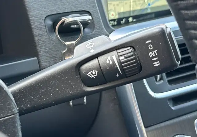 Volvo S60 view 15