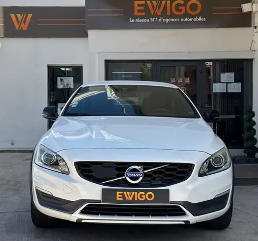 Volvo S60 view 7