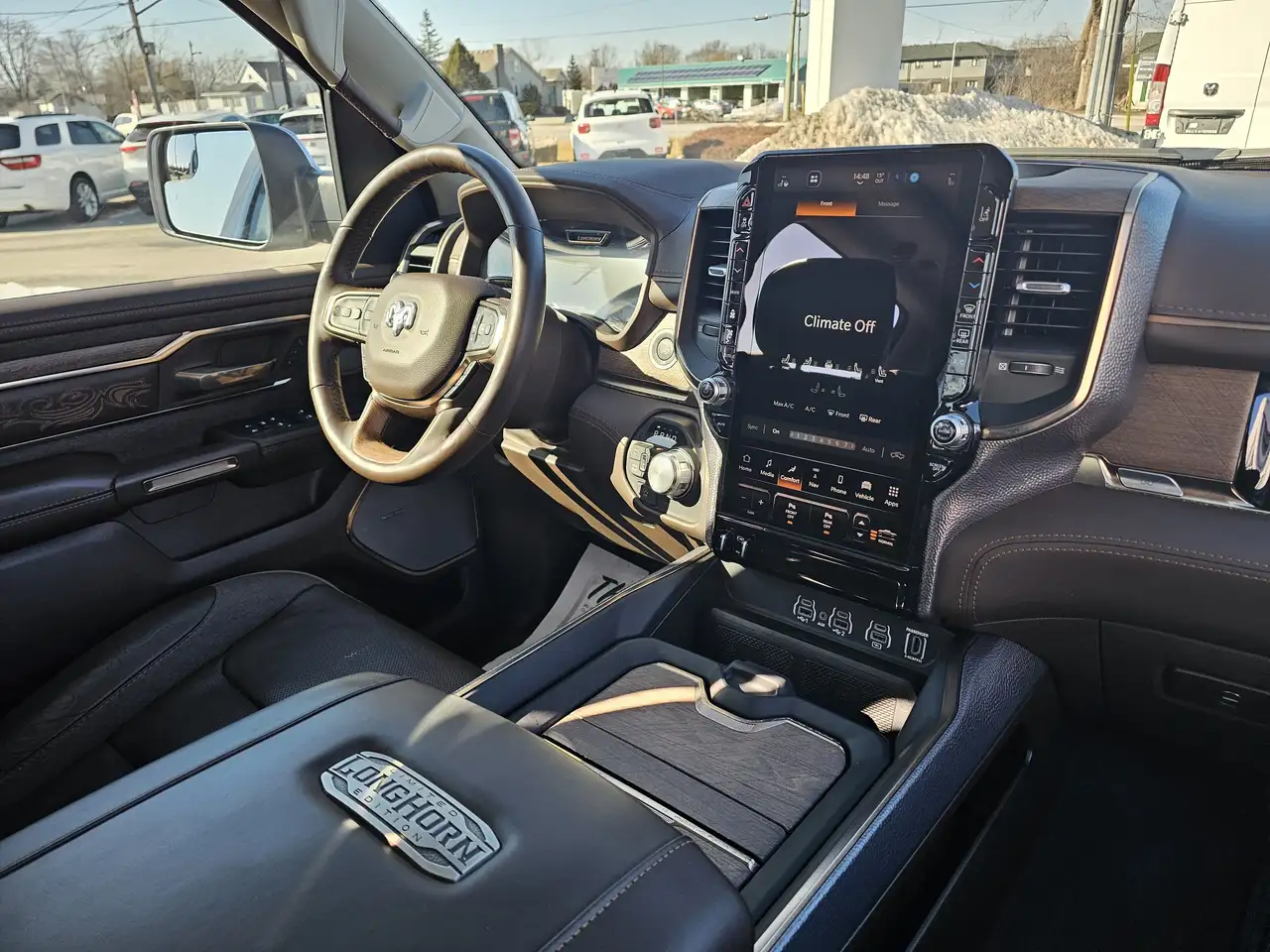 RAM 1500 снимка RAM 1500