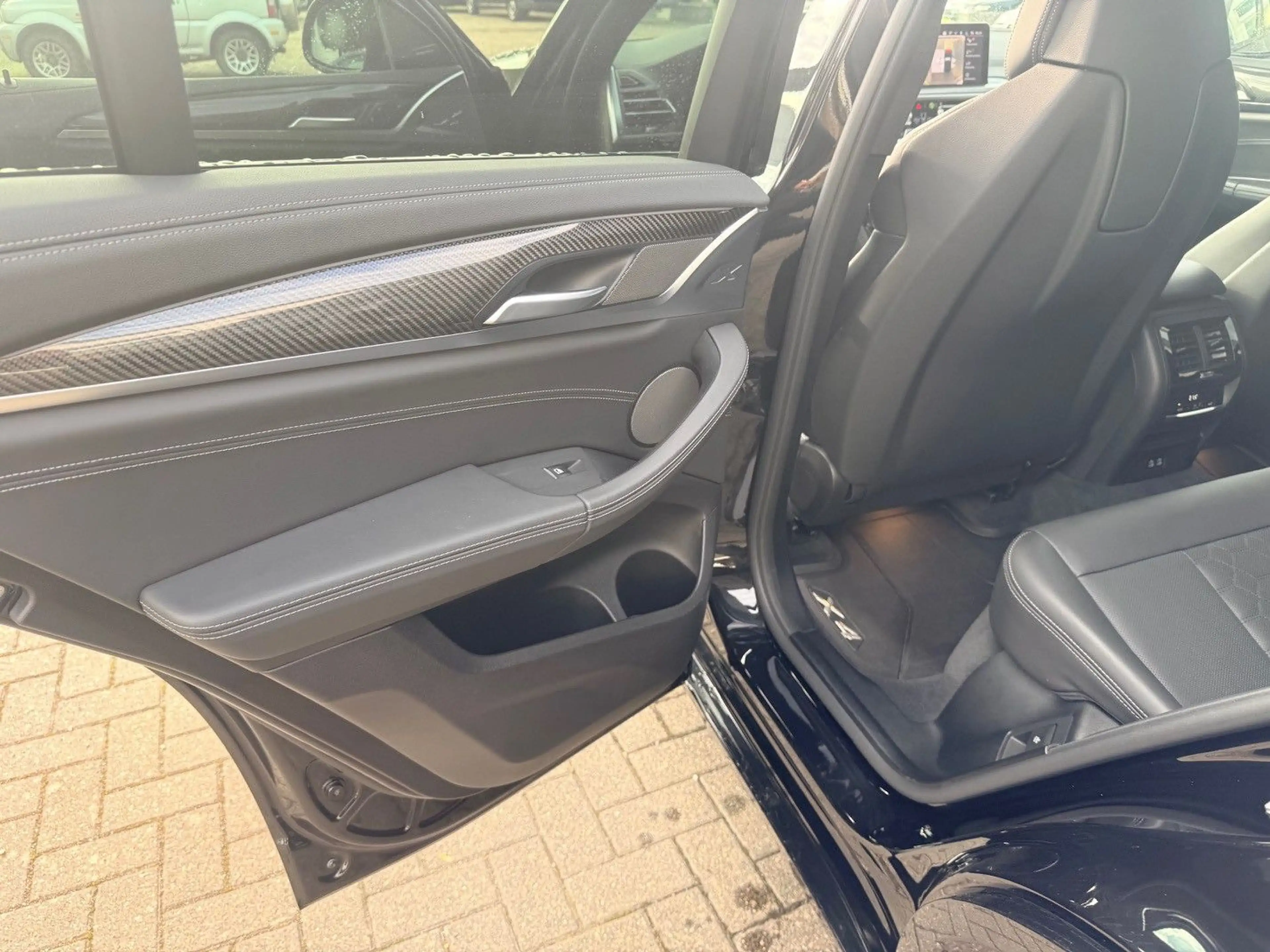BMW X4 M Competition — photo 14