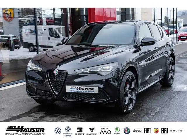 Alfa Romeo Stelvio Veloce 2.0 Turbo AT8 Q4 AHK PANO 21''ALU HARMAN-KA