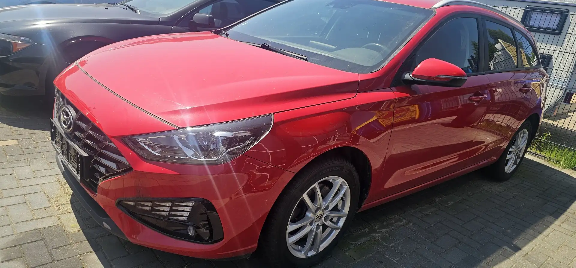 Hyundai i30 1.0 Automatikgetriebe Tüv neu Rot - 1