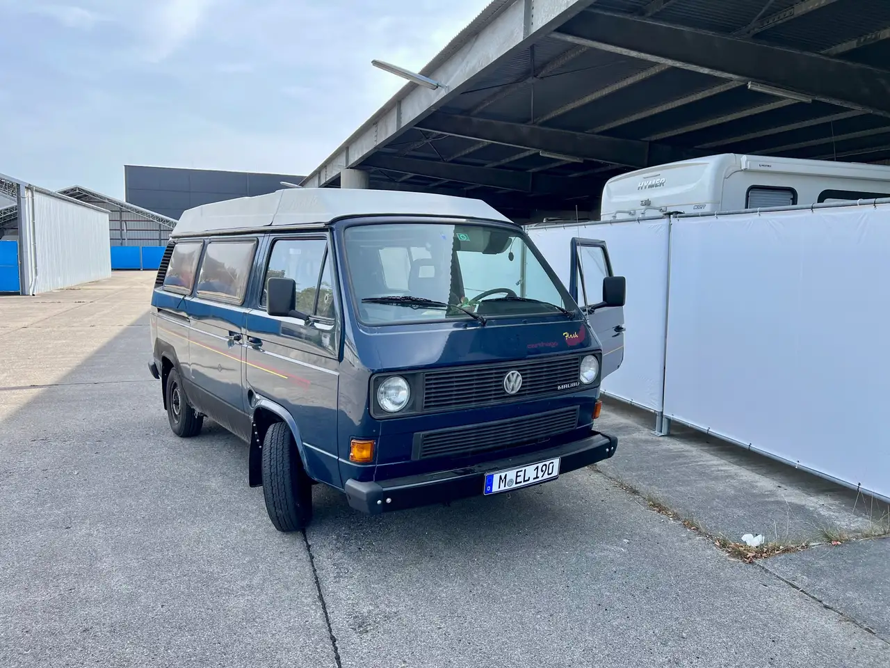 Volkswagen T3 Schöner Camper T3 Bulli 1,6l D, BJ 1990, Carthago Malibu, foto 1