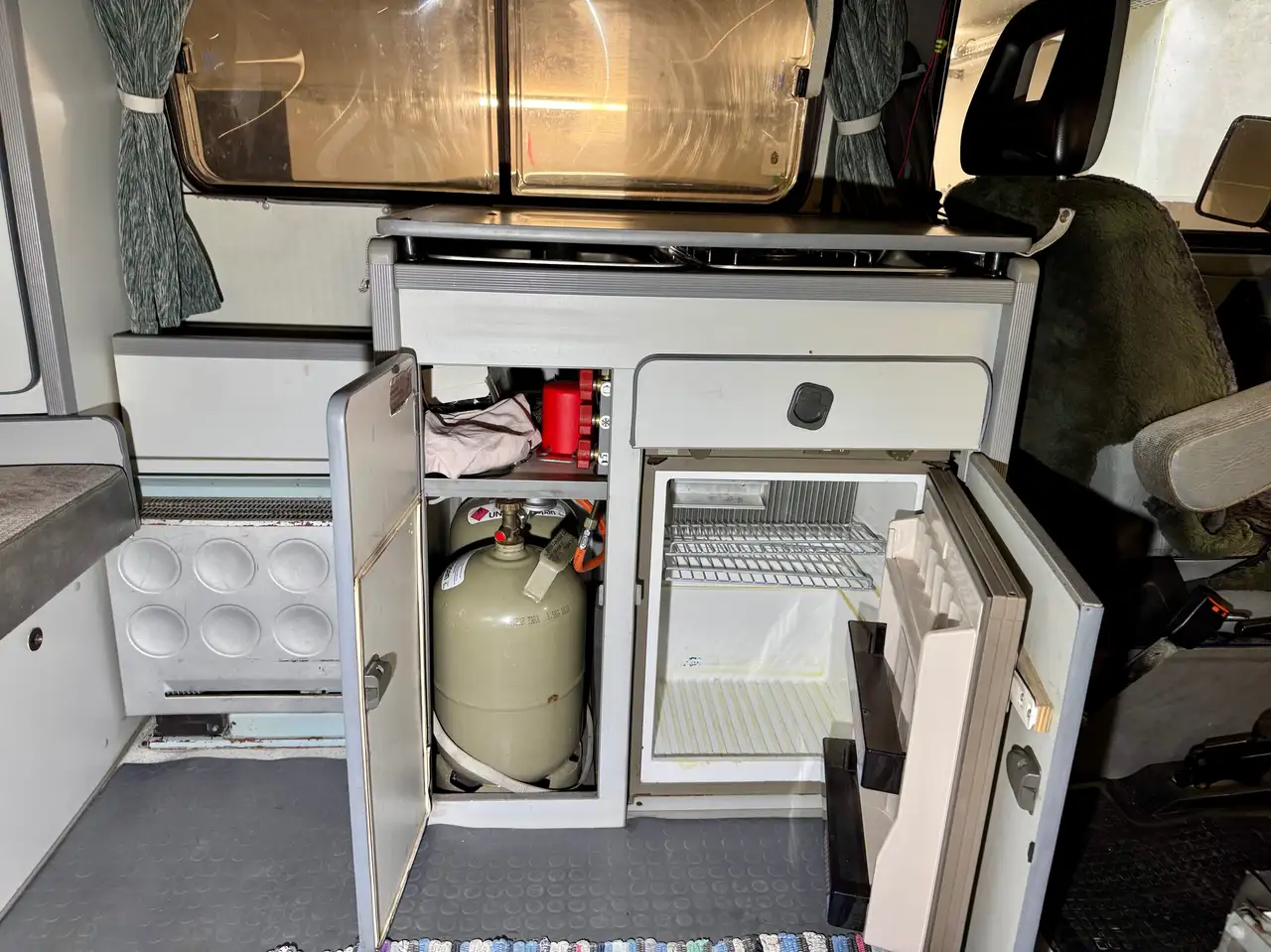 Volkswagen T3 Schöner Camper T3 Bulli 1,6l D, BJ 1990, Carthago Malibu, foto 10