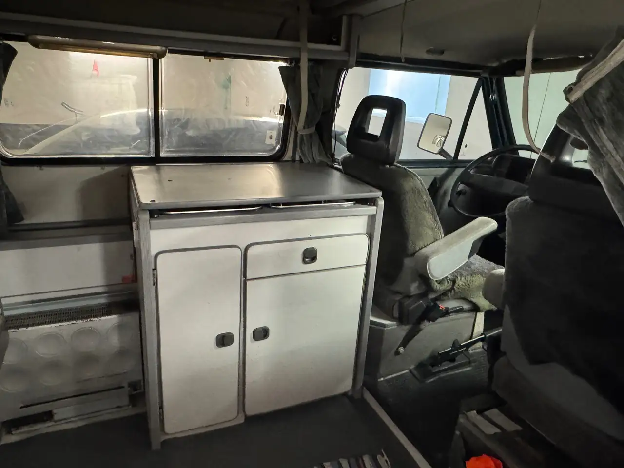 Volkswagen T3 Schöner Camper T3 Bulli 1,6l D, BJ 1990, Carthago Malibu, foto 7