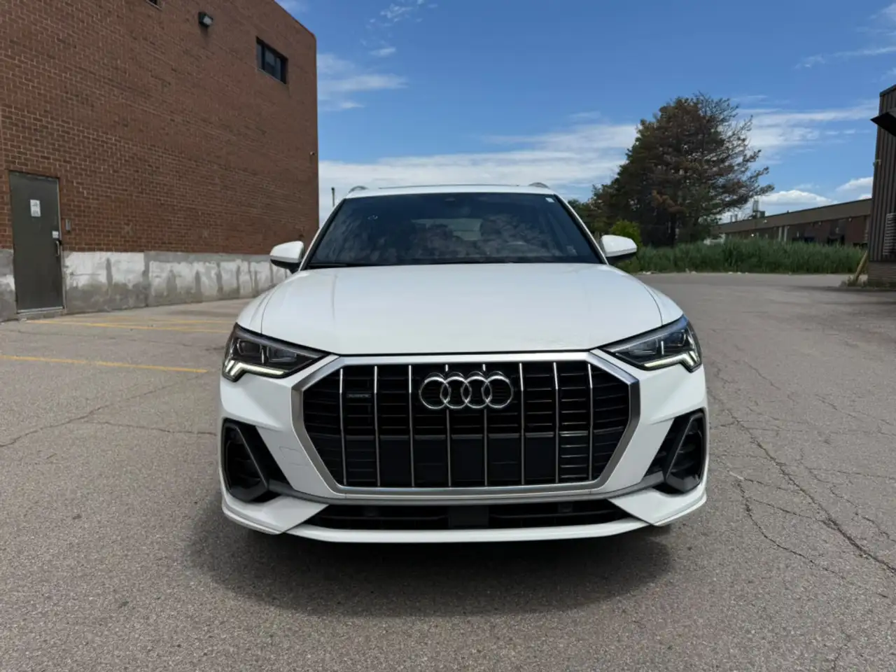 Audi Q3 снимка Audi Q3