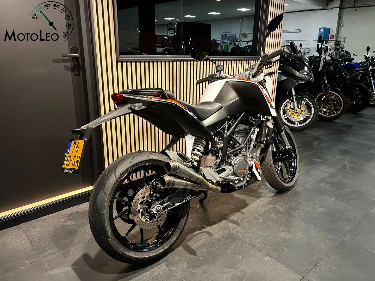 KTM 125 Duke Wit - 2