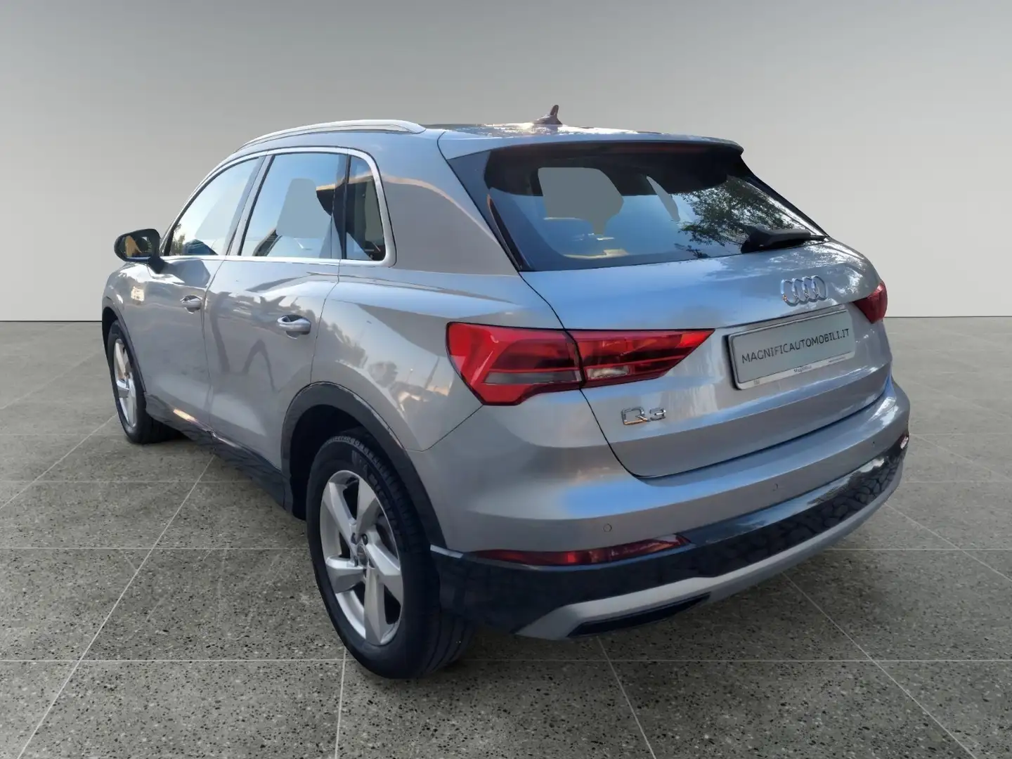 Audi Q3 Q3 35 TDI S tronic Business Advanced Argent - 2