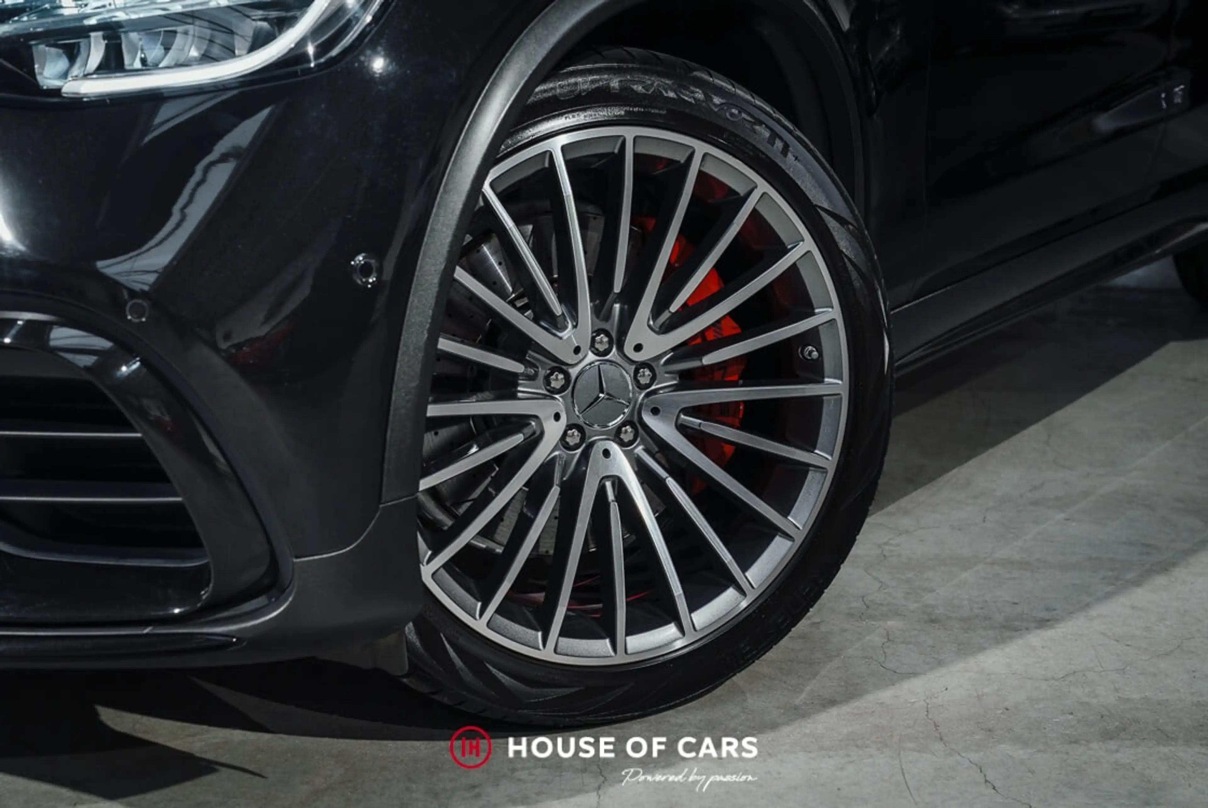 Mercedes-Benz GLC 63 AMG 4MATIC+ 1ST PAINT - OBSIDIAN BLACK — photo 11