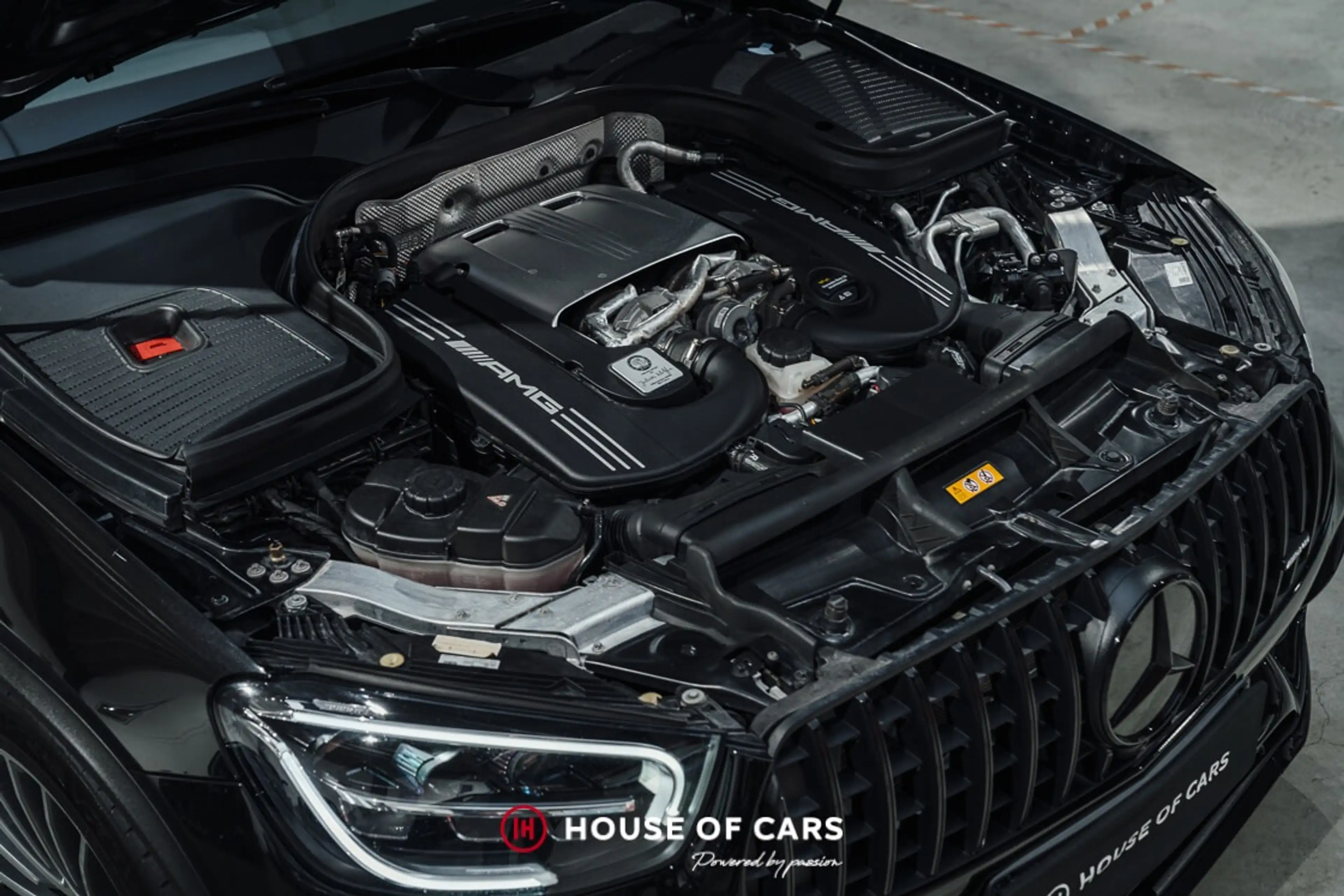 Mercedes-Benz GLC 63 AMG 4MATIC+ 1ST PAINT - OBSIDIAN BLACK — photo 12
