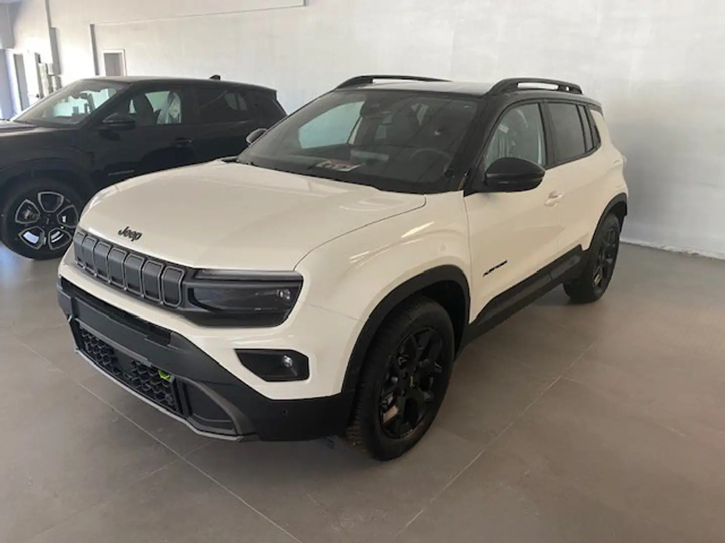 Jeep Avenger 1.2 Turbo 145 CV MHEV 4xe Overland - 1