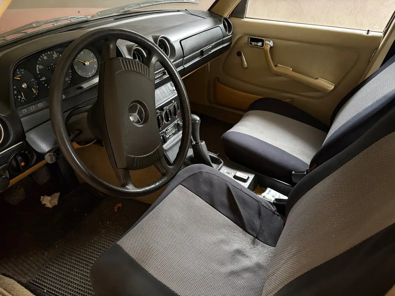 Mercedes-Benz 230, foto 5