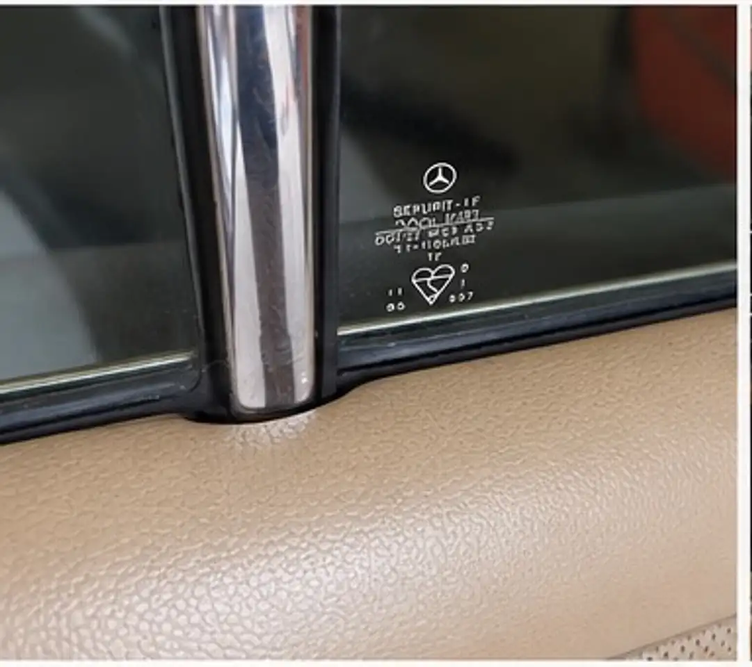 Mercedes-Benz 230, foto 3