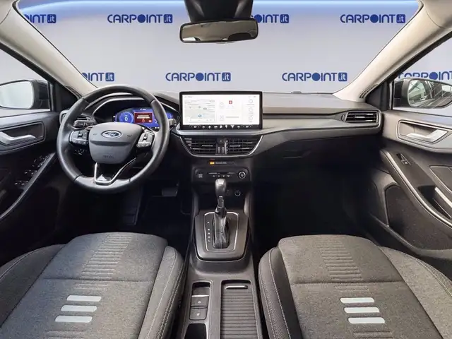 Ford Focus view 9