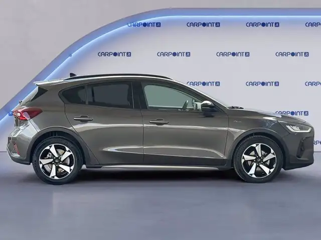 Ford Focus view 4