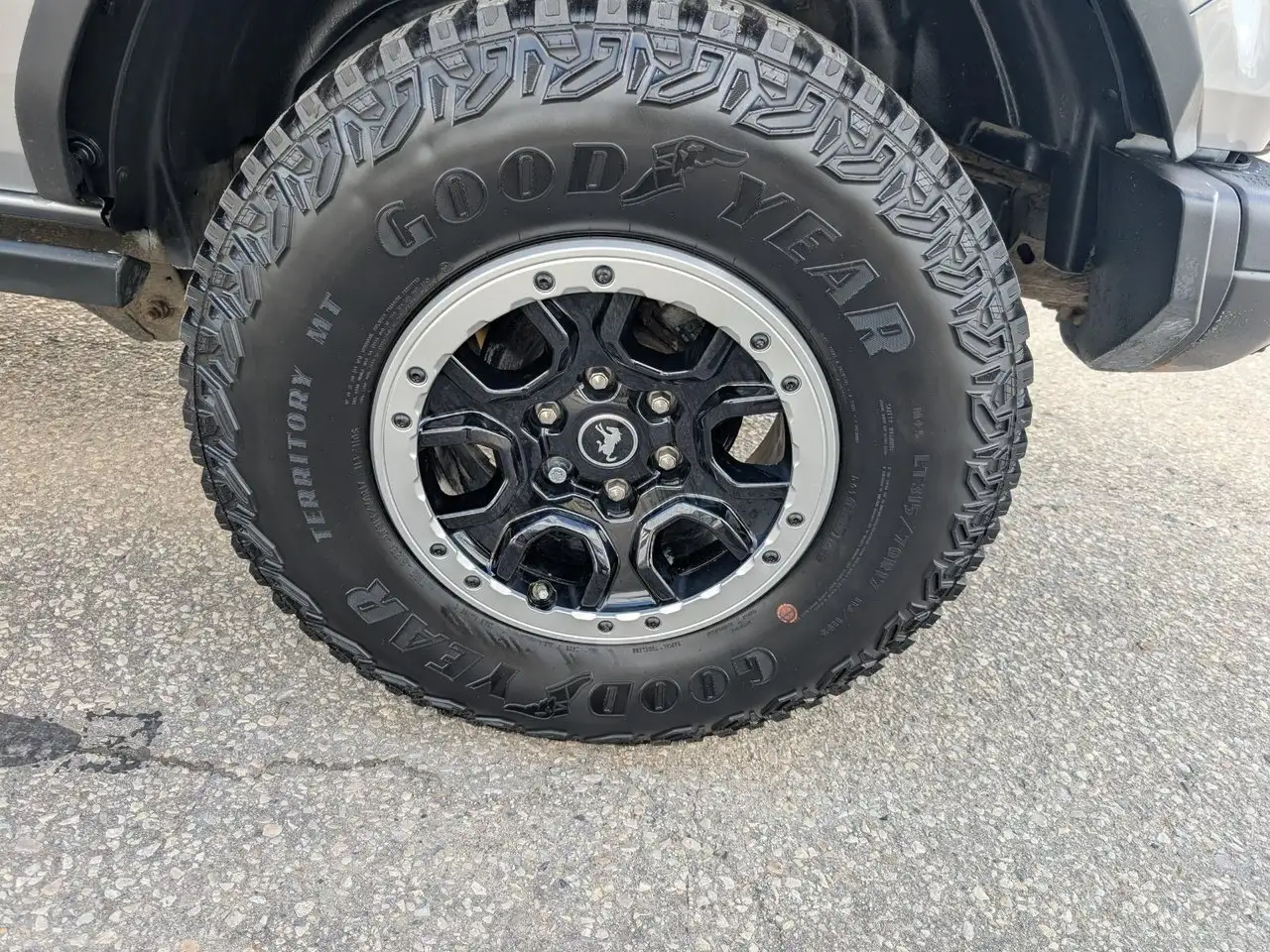 Ford Bronco снимка Ford Bronco