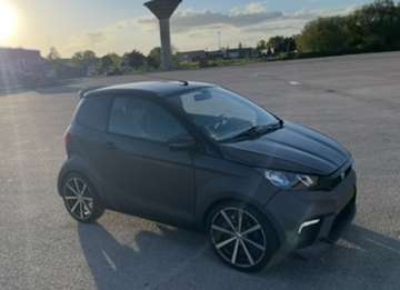 touch screen con sub woofer cerchi in lega no mod