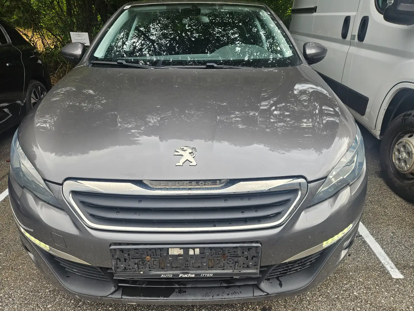 Peugeot 308 308 1,2 PureTech 110 Style S TOP! EURO6 100TKM!!! Grau - 2