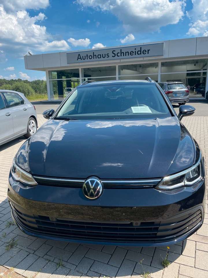 Volkswagen Golf 2024 — 1.0 TSI OPF Life Variant