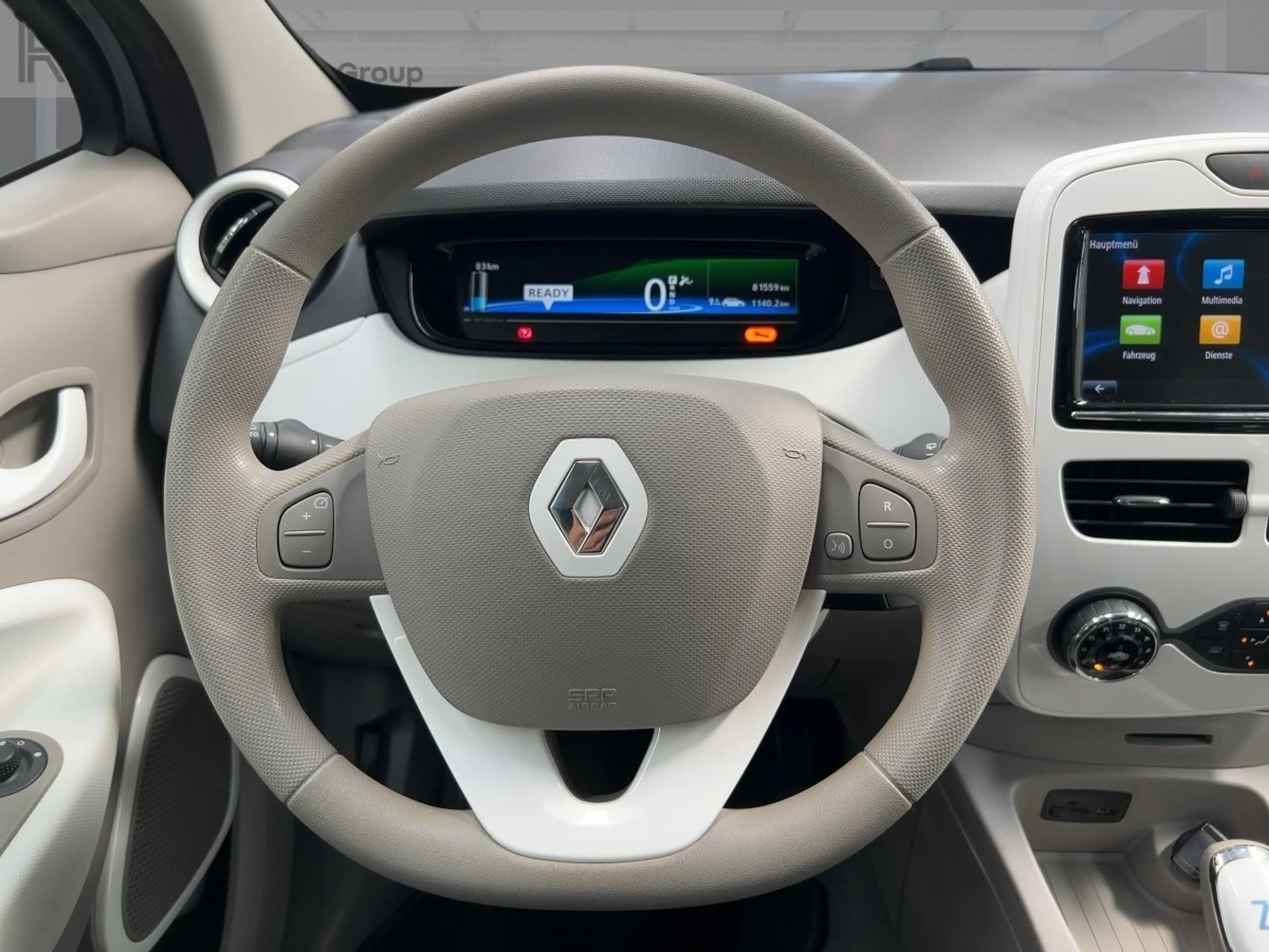 Renault ZOE LIFE ZE 40 PDC — photo 11
