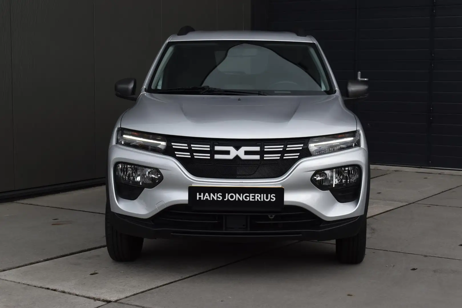 Dacia Spring Expression 27 kWh | DC-LADER | CAMERA | NAVI | AIR Grijs - 2