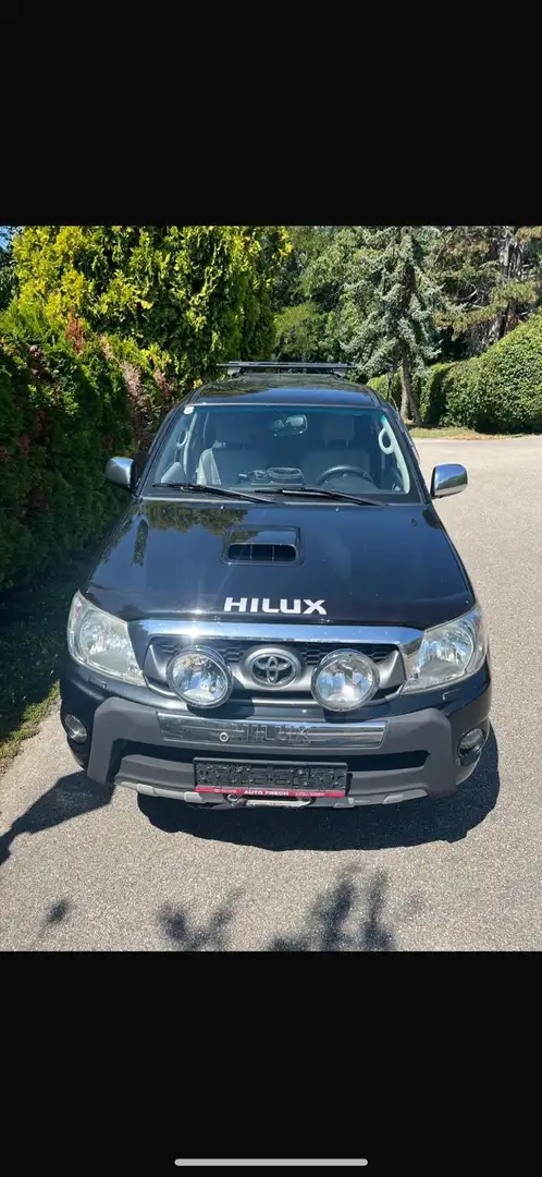 Toyota Hilux Siyah - 1