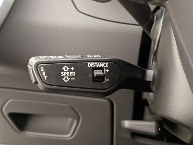 Audi A6 view 10